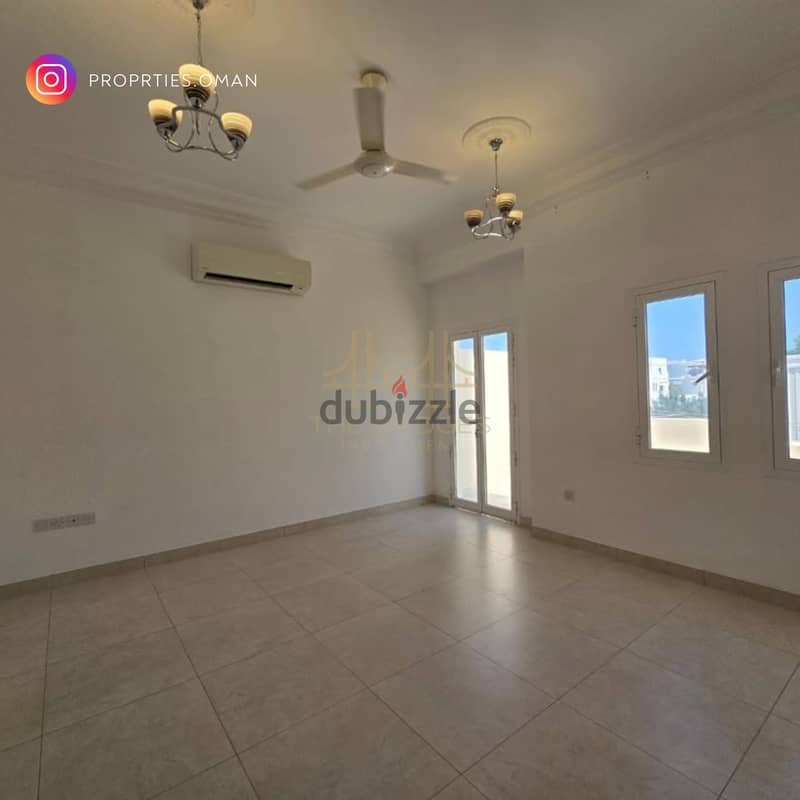 Beautiful 5 BR Villa Available for Rent in Madinat Al Ilam 4