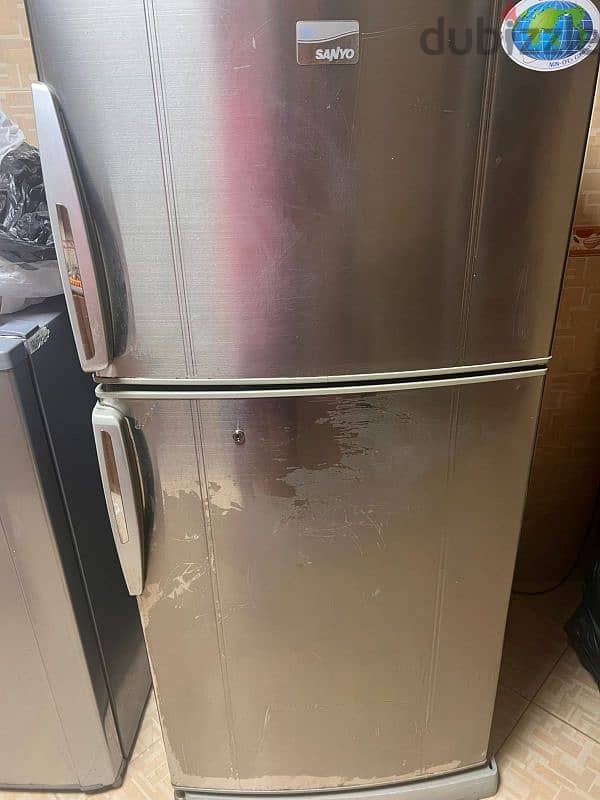 cylinder and banra cooker fridge big and small 3