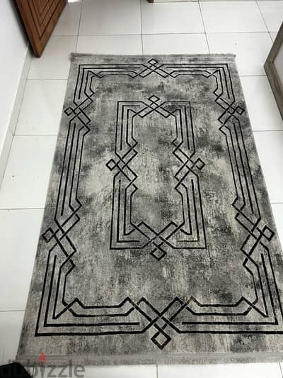 good condition rug