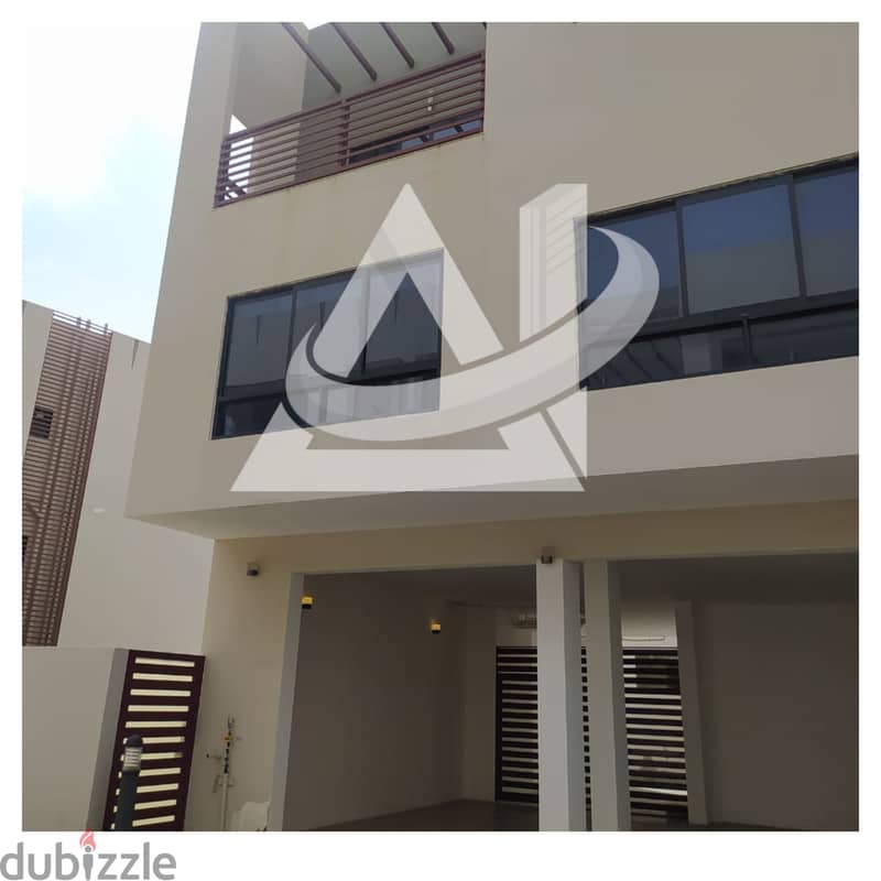 ADV1401*3BHK+ pool villa for rent in Dar al zain seeb 0