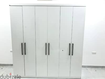 6 door cupboard