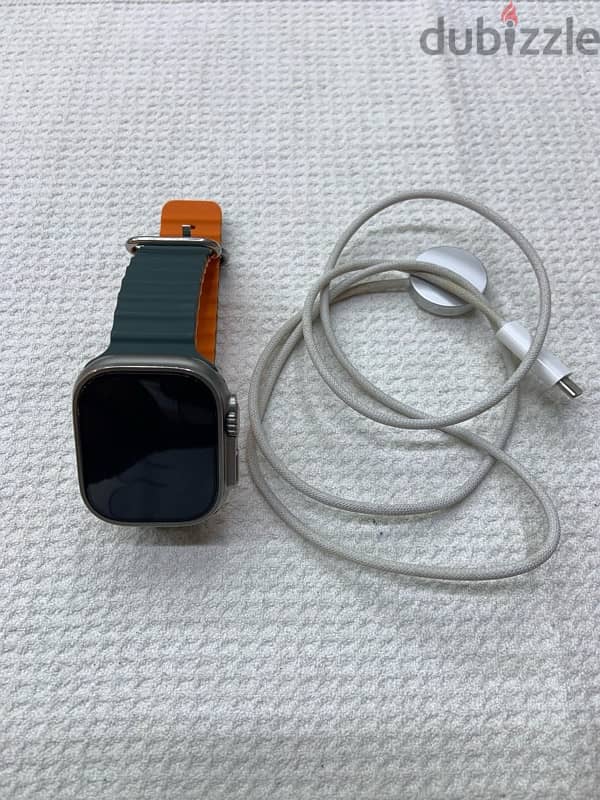 Apple watch Ultra 49mm Titanium GPS+CELLULAR, with box and charger 4