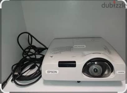 epson eb-520 projector بروجكتر EB-520 EPSON