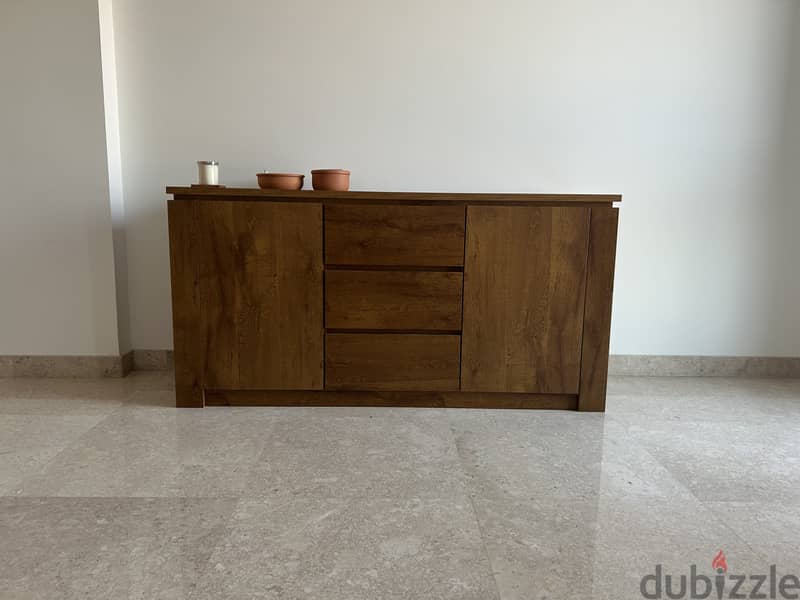 PAN sideboard 1