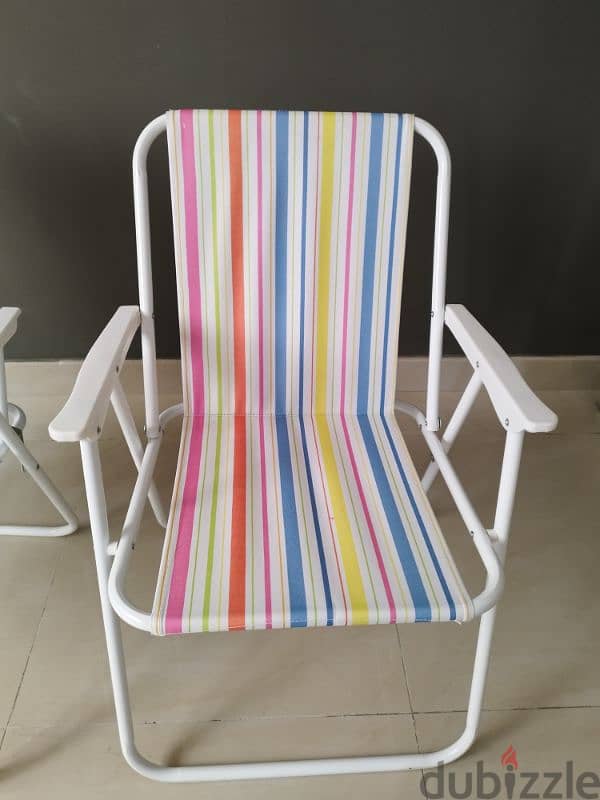 barely used beach chair 0