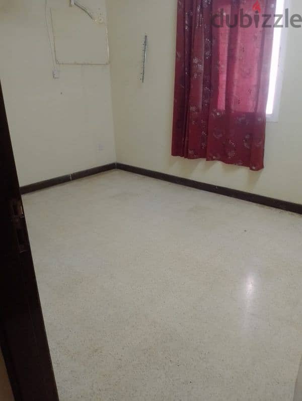 2 Bedroom flat behind K M Trading 6