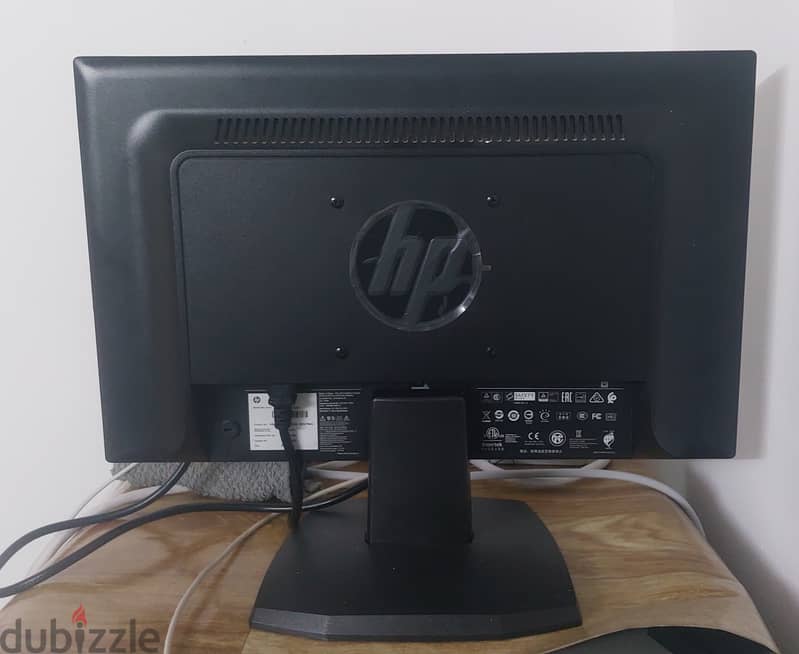 Hp 19 inch monitor 3