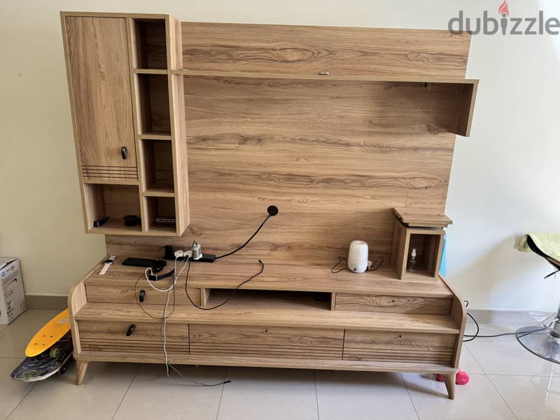 Wall Unit 0