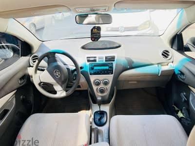 Toyota Yaris 2012