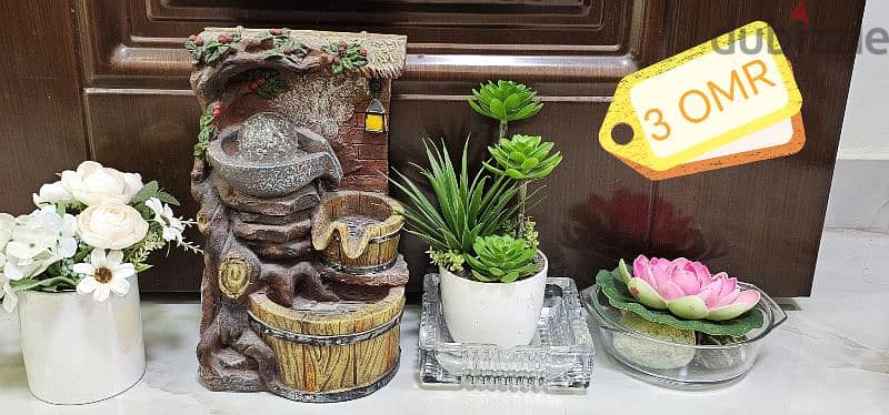 HOME ACCESSORIES AND CUTE STATUES AND FLOWER VASES 1