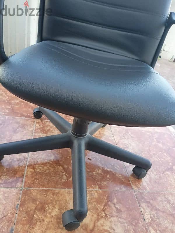 New Chair 0