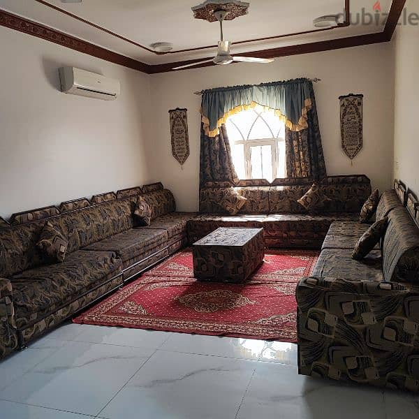 شقة كبيرة للايجار الشهري في غلا/بوشر.      flat for rent in Ghalla 1