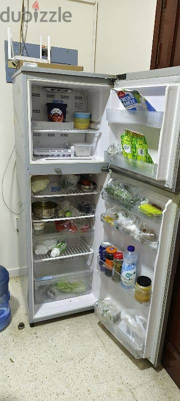 excellent condition fridge