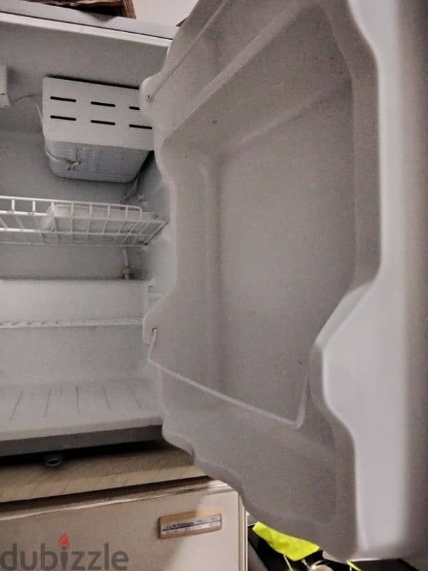 78004415 super general samll size fridge for sale same like new condit 2