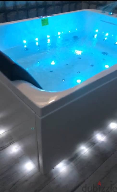 Jacuzzi-massage-waterfall-speaker-remote controlجاكوزي فخم والمواصفات 4