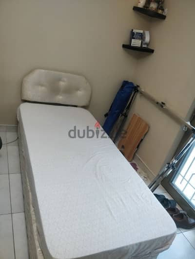 Single Bed (200  cm x 90 cm) with Matress