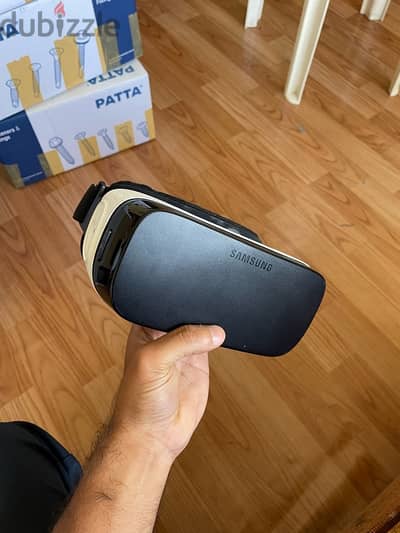 SAMSUNG GEAR VR HEADSET