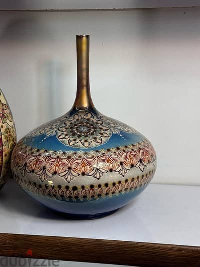 Exquisite handmade ceramic vase with Islamic motifs and excellent glaz