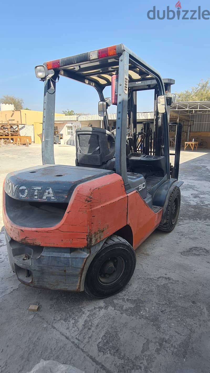 للبيع فوركلفت for sale forklift 3