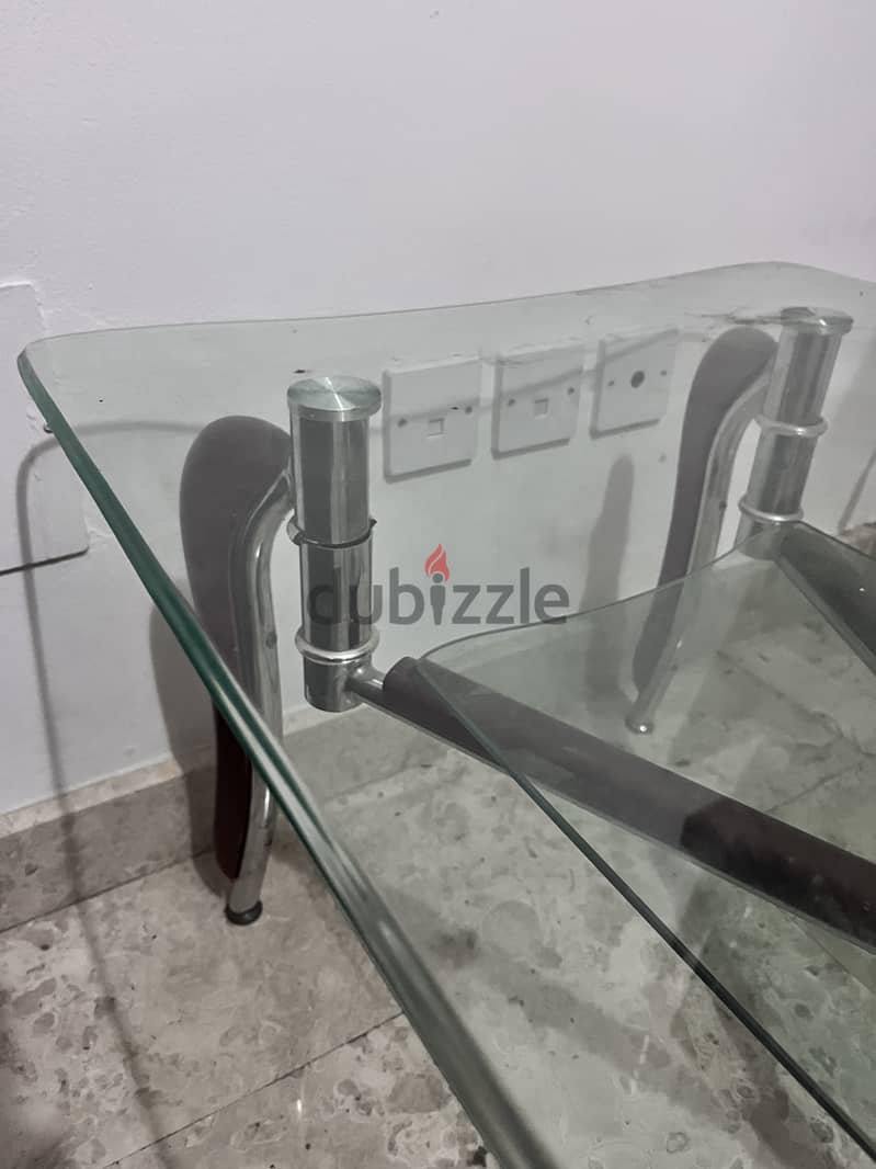 URGENT SALE! GLASSTOP TEA TABLE 1