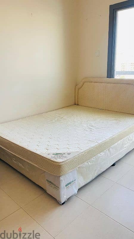 Affordable Queen Size Bed & Elegant 5-Seater Sofa for Sale! 1