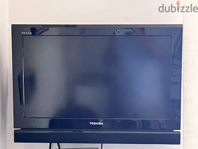 URGENT SALE! TOSHIBA LCD 24 INCH TV FOR SALE