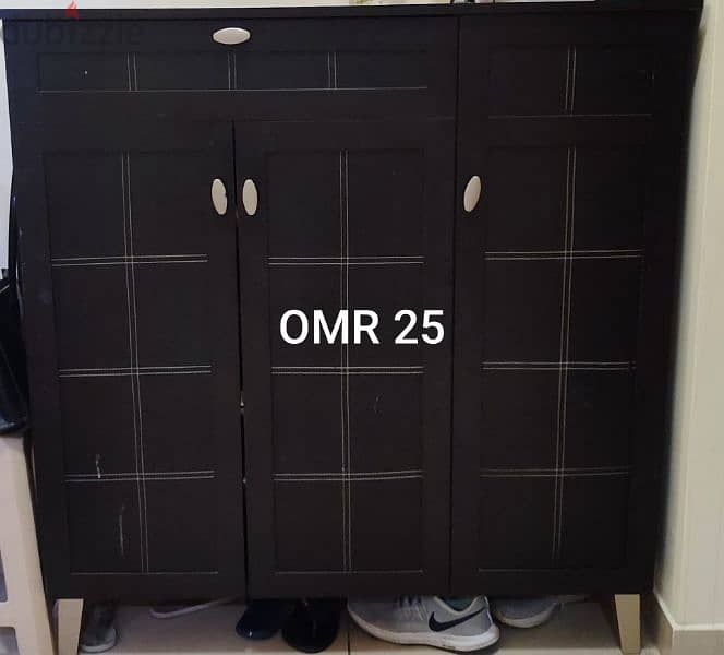 Wardrobe / Shoe rack / Kitchen Unit 1