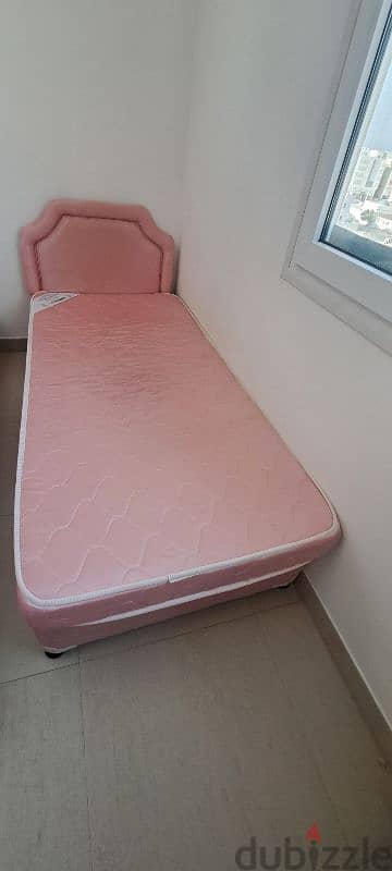 single bed x No. 2 5