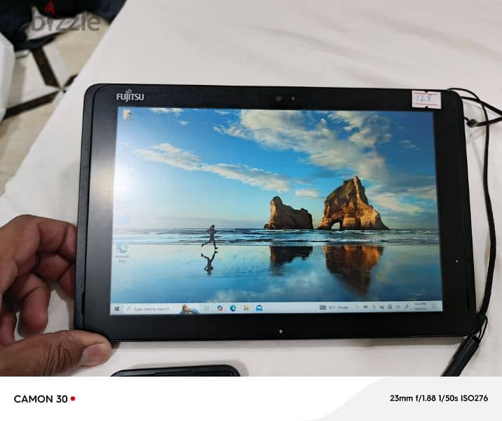 FUJITSU TABLET 10.1 INCH 3