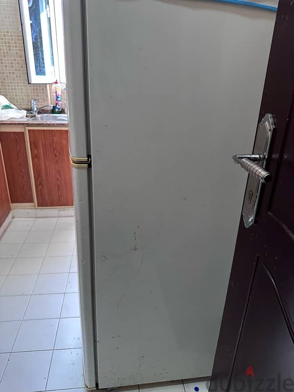 samsung fridge for sale as i bought new one 2