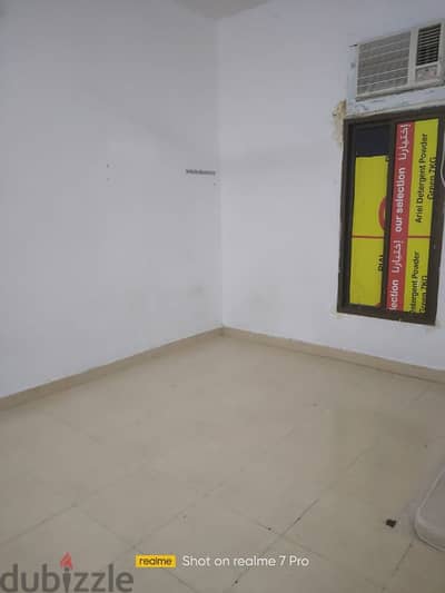 Room vacancy near Makkha hypermarket