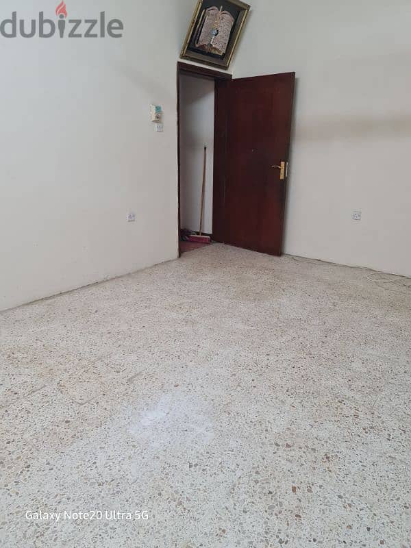 Big room with attached bathroom windowAC near kuwaiti mosque wadi kabi 2