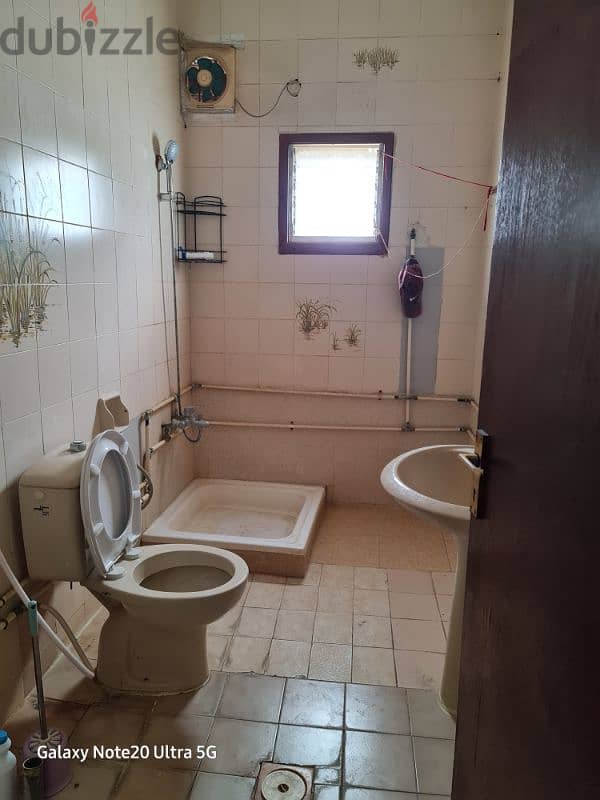 Big room with attached bathroom windowAC near kuwaiti mosque wadi kabi 3