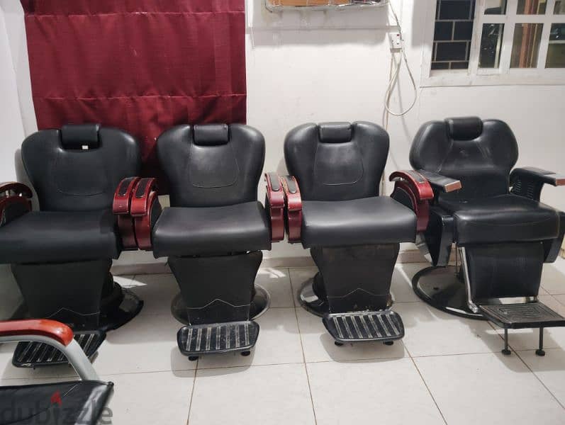 barber chair. sofa 0