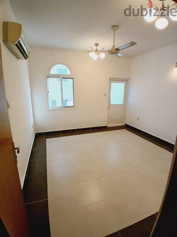 Azaiba villa for rent 5+1 9