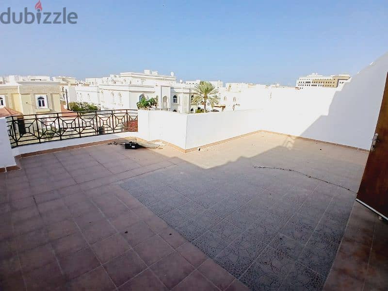 Azaiba villa for rent 5+1 16