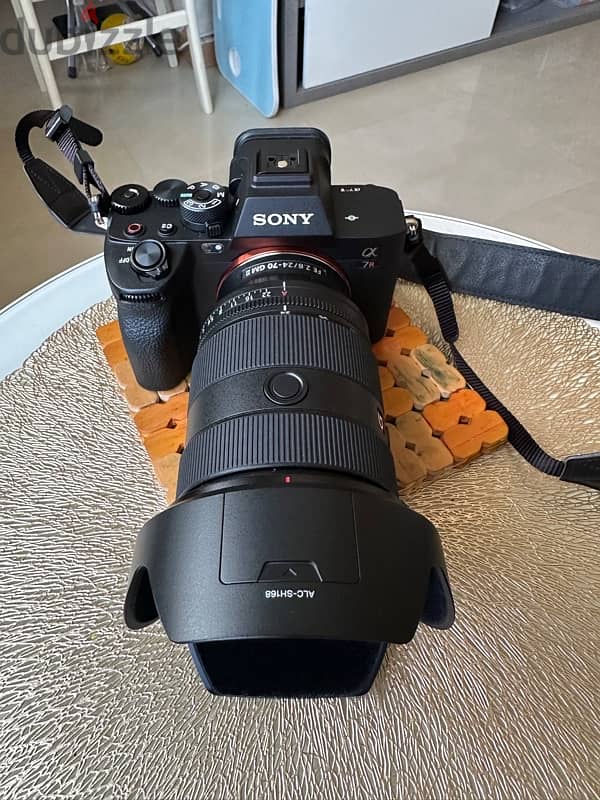 Sony A7 R5 with 24-70 f2.8 mark II lense 0