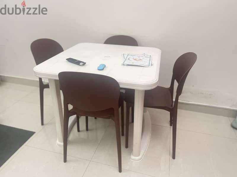 Strong Fibre Table & 4 plastic chairs for Sale 0