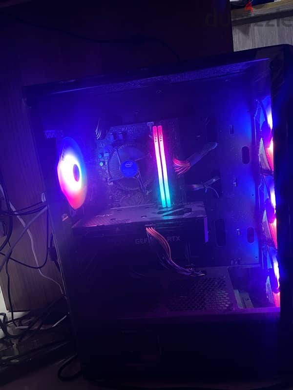 Gaming pc with monitor 165hz 0