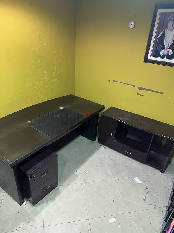 OFFICE TABLE AND CHAIR 1