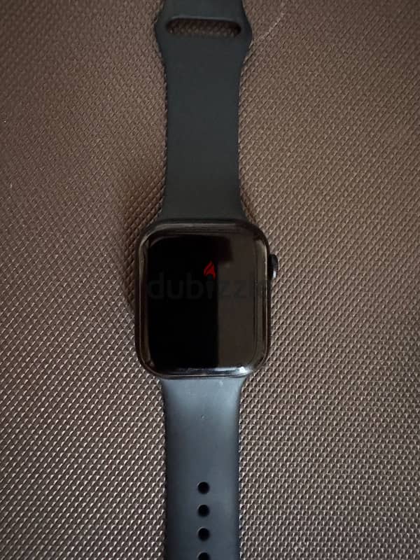 Apple Watch series 9 and series 7 4