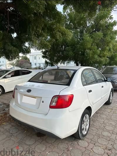 Kia Rio automatic available for Rent.