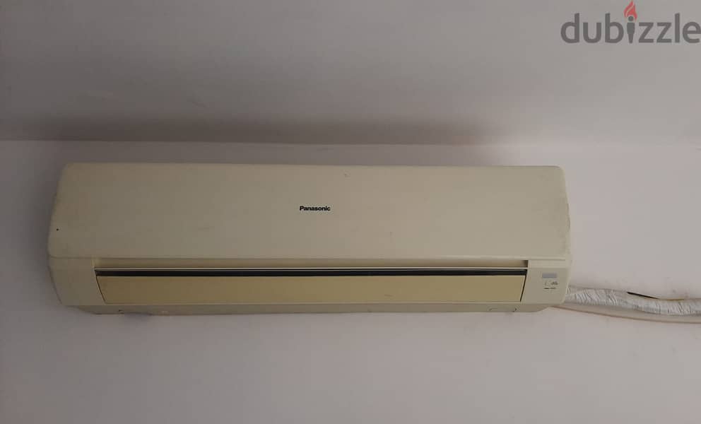 Chairs and split AC 1.5 MT urgent sale 1