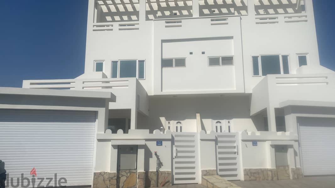 4me14 Brand New 5BHK Villa For Rent in Ansab 0