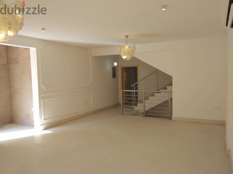 6Me7 3BHK Fanciful townhouse for rent located in Qurom 1