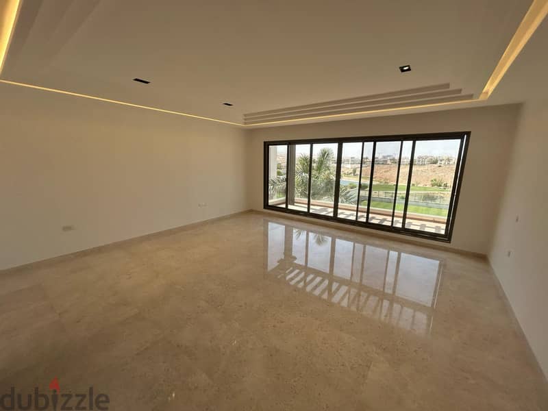 Luxury Five-Bedroom Villa in Muscat Hills with Private Pool 8