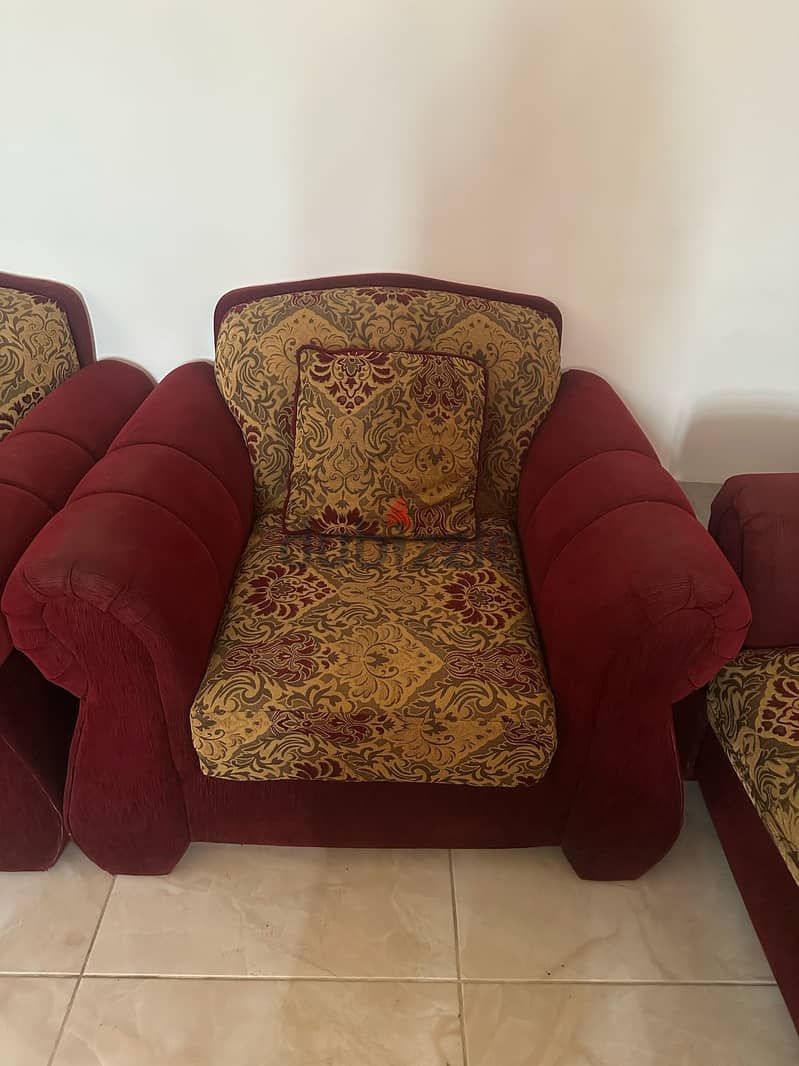 Used 5 seater sofa set 1