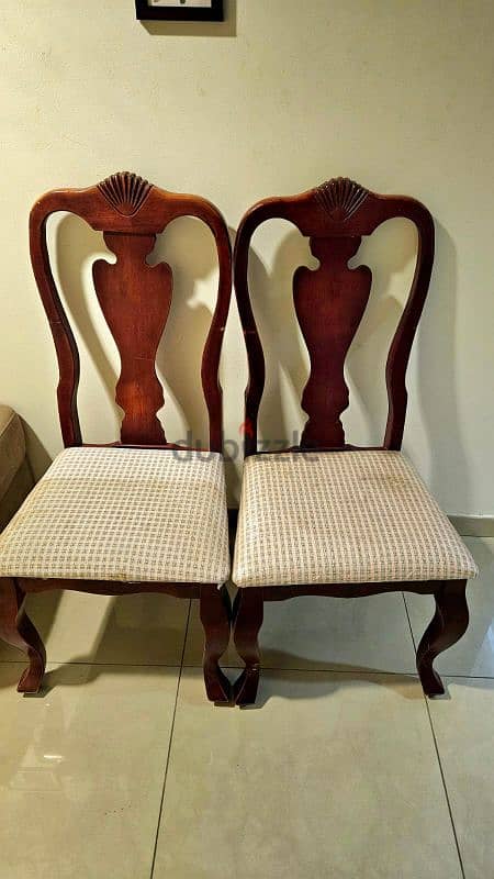 2 chairs Wooden 0