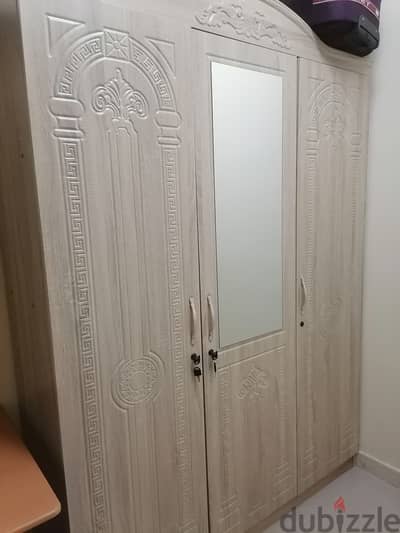 Cupboard 3 door