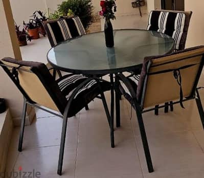 Garden Table with 4 chairs